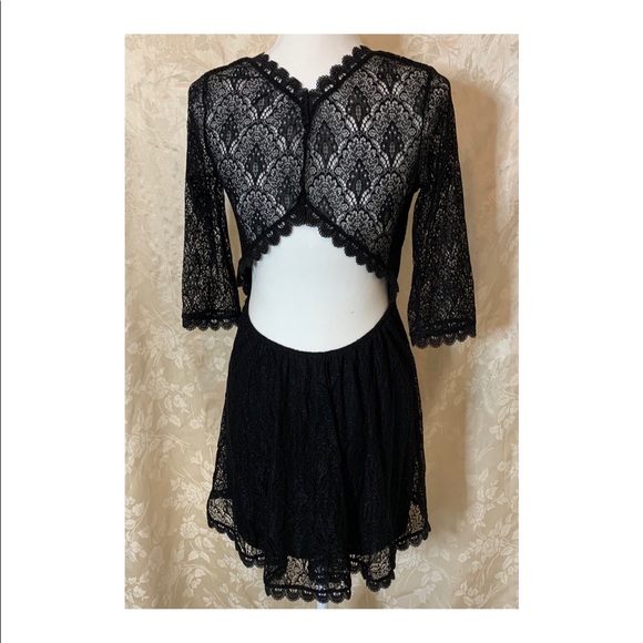 Black dress - Picture 2 of 2